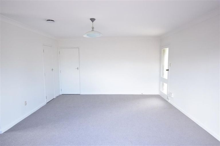 Photo of property in 2/44 Latham Avenue, Pakuranga, Auckland, 2010