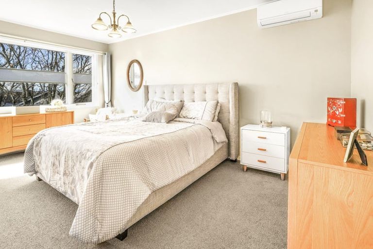 Photo of property in 67 Forest Lake Road, Forest Lake, Hamilton, 3200