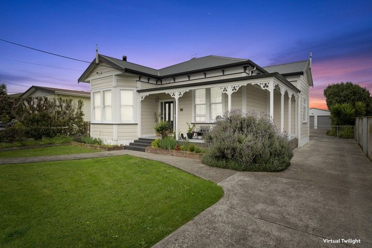 Photo of property in 39 Mako Mako Road, Levin, 5510