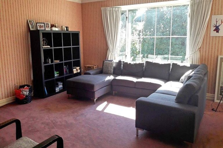 Photo of property in 5 Oaktree Lane, Bishopdale, Christchurch, 8053