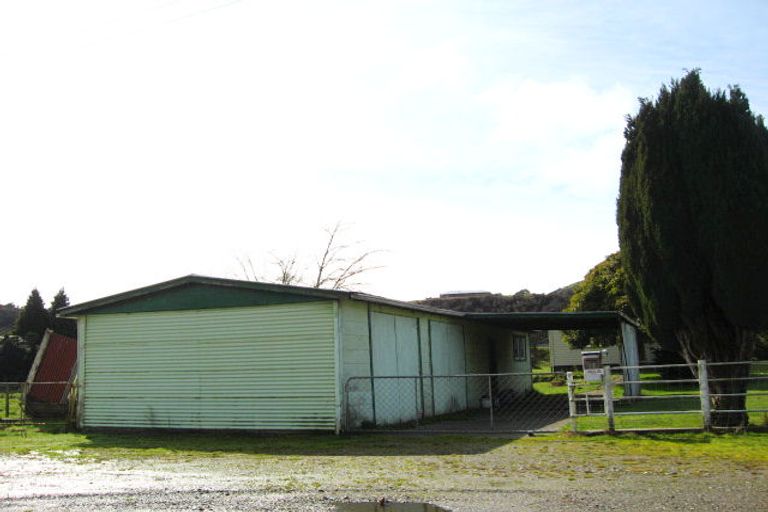Photo of property in 19 Dick Street, Reefton, 7830