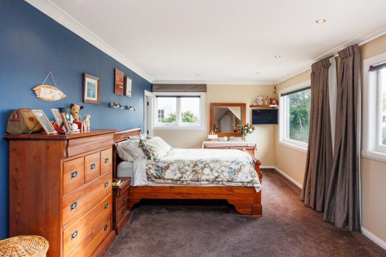 Photo of property in 43 Te Awe Awe Street, Hokowhitu, Palmerston North, 4410