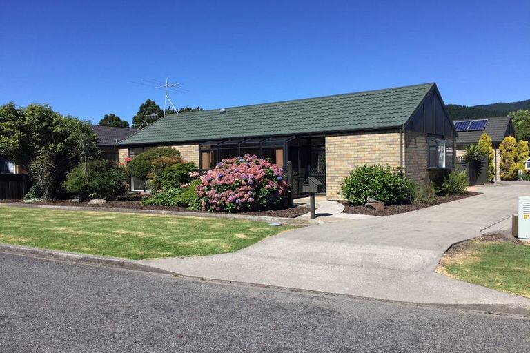 Photo of property in 3a Heihei Place, Paraparaumu, 5032