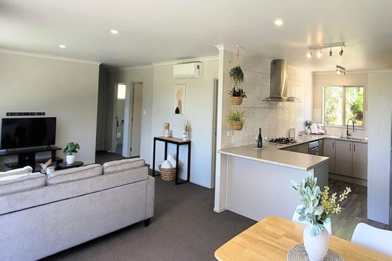 Photo of property in 36 Beach Road, Onerahi, Whangarei, 0110