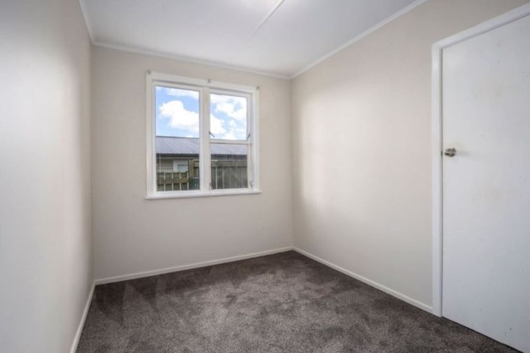 Photo of property in 23 Levant Street, Cannons Creek, Porirua, 5024