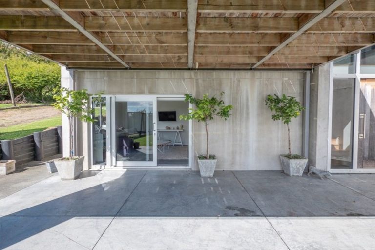 Photo of property in 16 Bay View Road, Moncks Bay, Christchurch, 8081