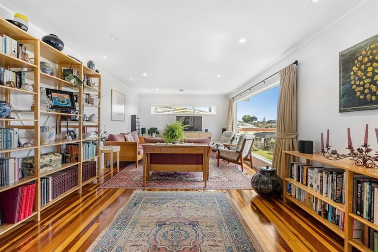 Photo of property in 23a Aberdeen Road, Castor Bay, Auckland, 0620