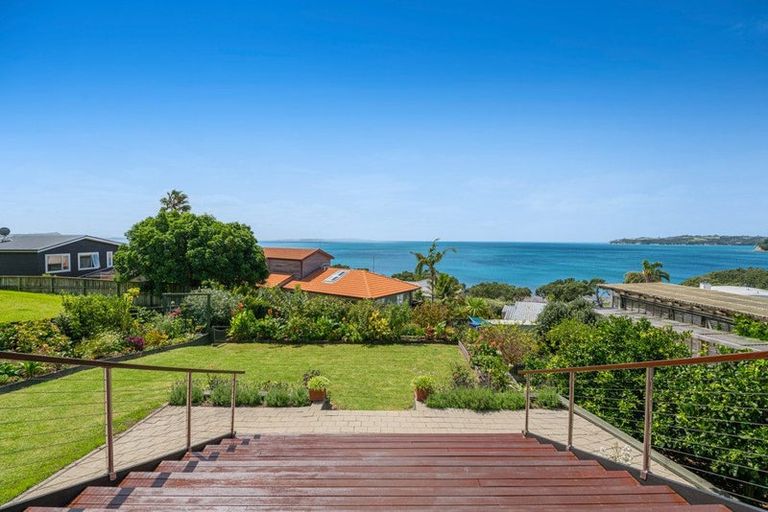 Photo of property in 192 Vipond Road, Stanmore Bay, Whangaparaoa, 0932