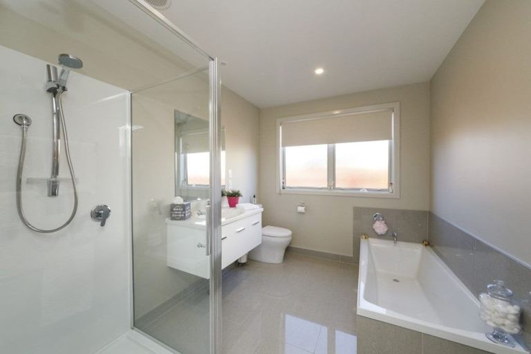 Photo of property in 3 Newmarket Lane, Awapuni, Palmerston North, 4412