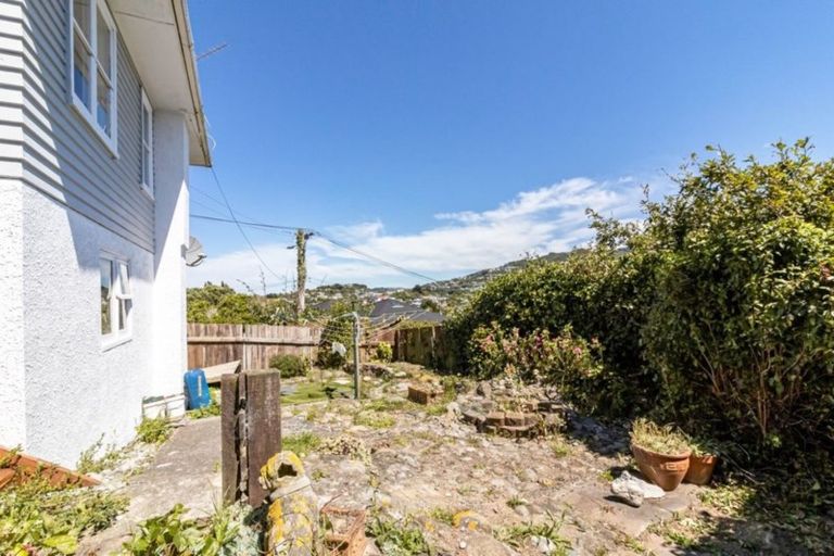 Photo of property in 44 Sheridan Terrace, Johnsonville, Wellington, 6037