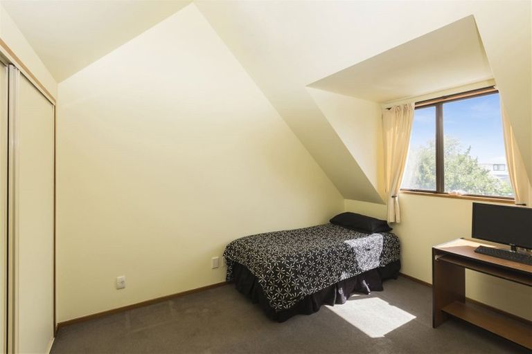 Photo of property in 11 Cicada Place, Hei Hei, Christchurch, 8042