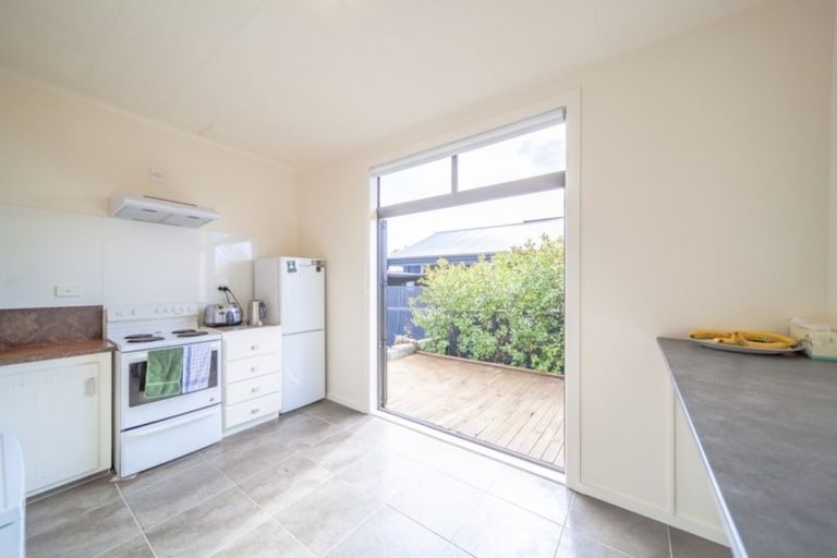 Photo of property in 106 Charles Street, Westshore, Napier, 4110