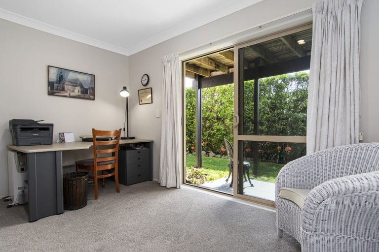 Photo of property in 3 Myrtle Drive, Omokoroa, 3114