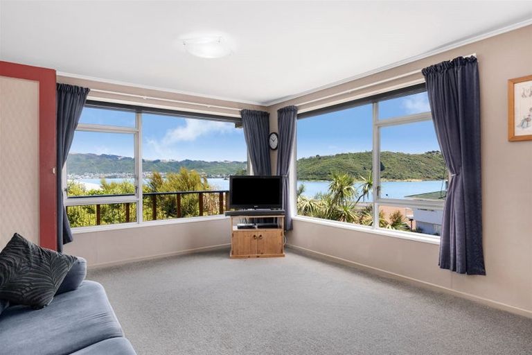 Photo of property in 5 Brora Crescent, Papakowhai, Porirua, 5024