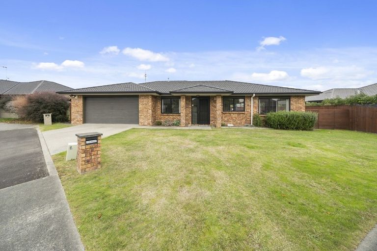Photo of property in 12 Manhattan Court, Paraparaumu Beach, Paraparaumu, 5032