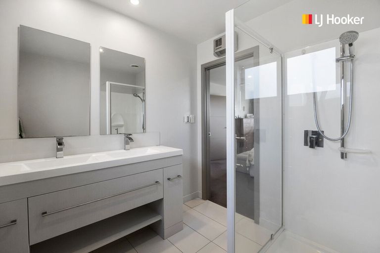 Photo of property in 333 Highcliff Road, Highcliff, Dunedin, 9013