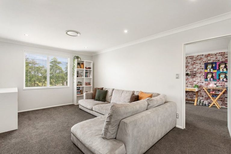 Photo of property in 16 Queenswood Gardens, Mairehau, Christchurch, 8052