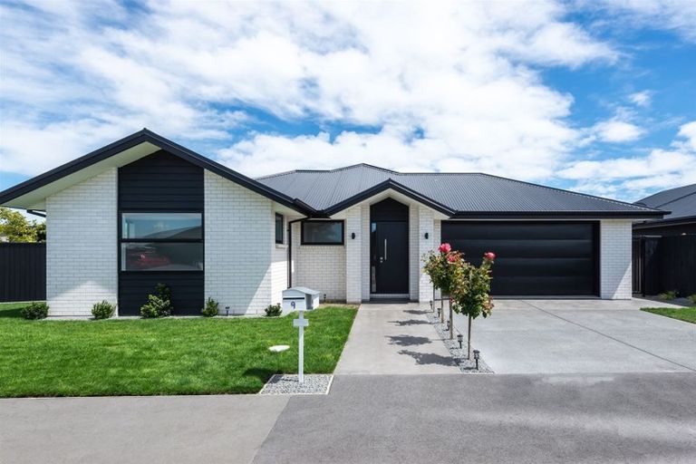 Photo of property in 9 Leader Street, Marshland, Christchurch, 8083