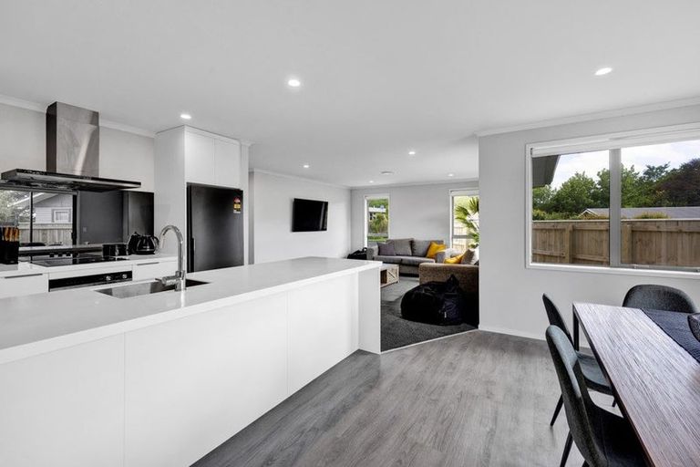 Photo of property in 10a Fairbank Avenue, Stratford, 4332