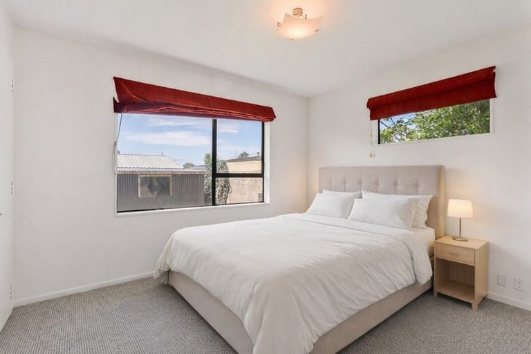 Photo of property in 2/156 Canon Street, Edgeware, Christchurch, 8013