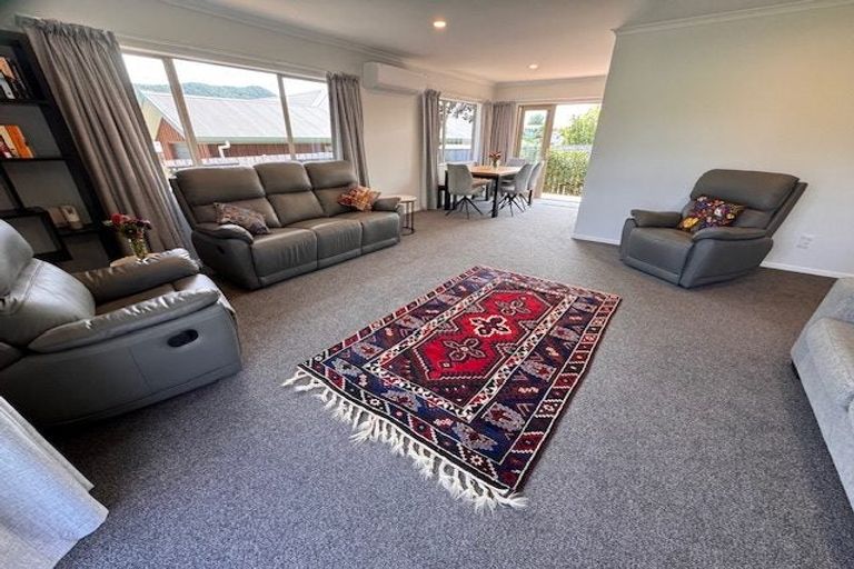 Photo of property in 67 Moana View Road, Waikawa, Picton, 7220