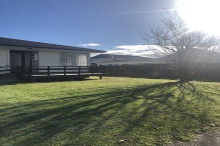 Photo of property in 2/1 Matua Place, Clendon Park, Auckland, 2103