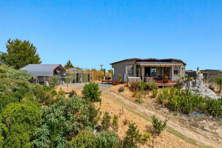 Photo of property in 663 Bickerstaffe Road, Maungaturoto, 0587