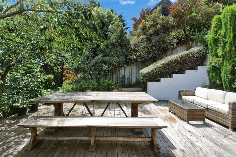 Photo of property in 20 Lucknow Place, Cashmere, Christchurch, 8022