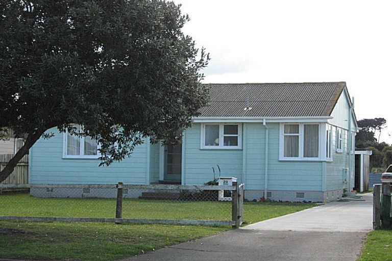 Photo of property in 29 Titoki Street, Castlecliff, Whanganui, 4501