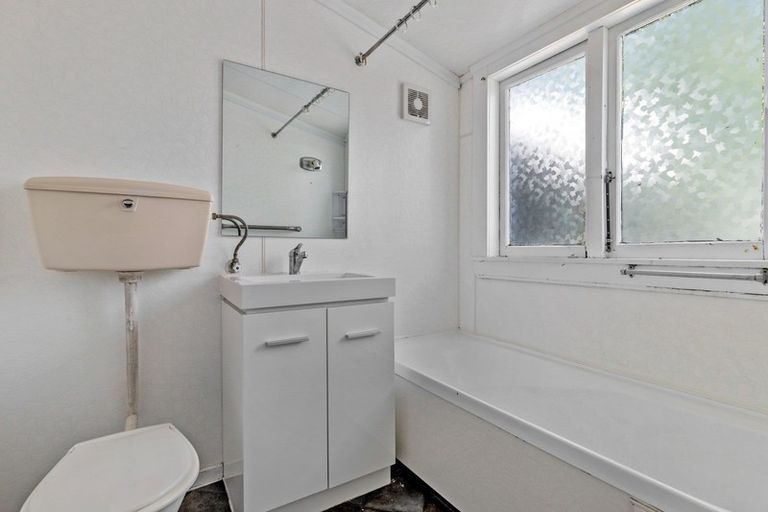 Photo of property in 42 Lawrence Avenue, Te Aroha, 3320