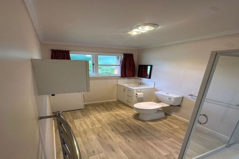 Photo of property in 38 Whitemans Road, Silverstream, Upper Hutt, 5019