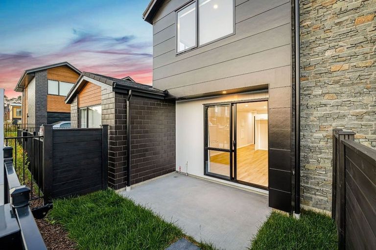 Photo of property in 6 Whakato Avenue, Kumeu, 0810