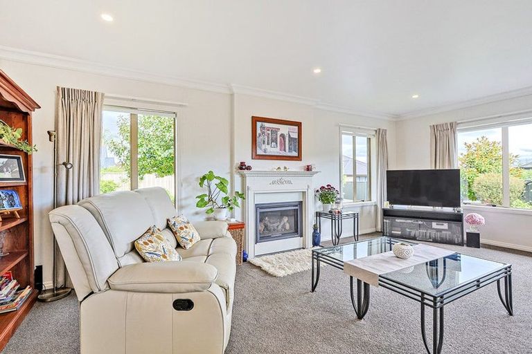 Photo of property in 9 Russell Robertson Drive, Havelock North, 4130