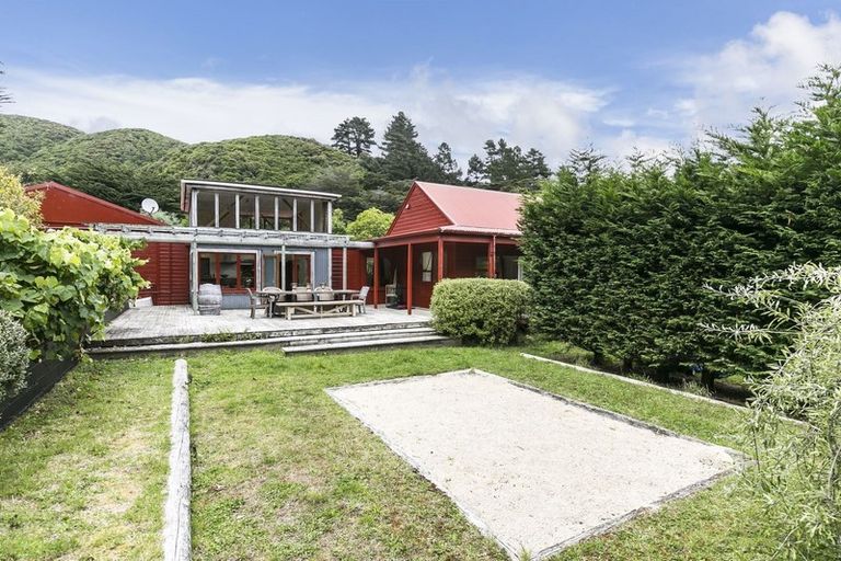 Photo of property in 287 South Karori Road, Karori, Wellington, 6012