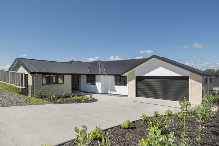 Photo of property in 3 Herring Place, Omokoroa, 3114