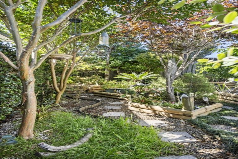 Photo of property in 2/25 Abercrombie Street, Howick, Auckland, 2014