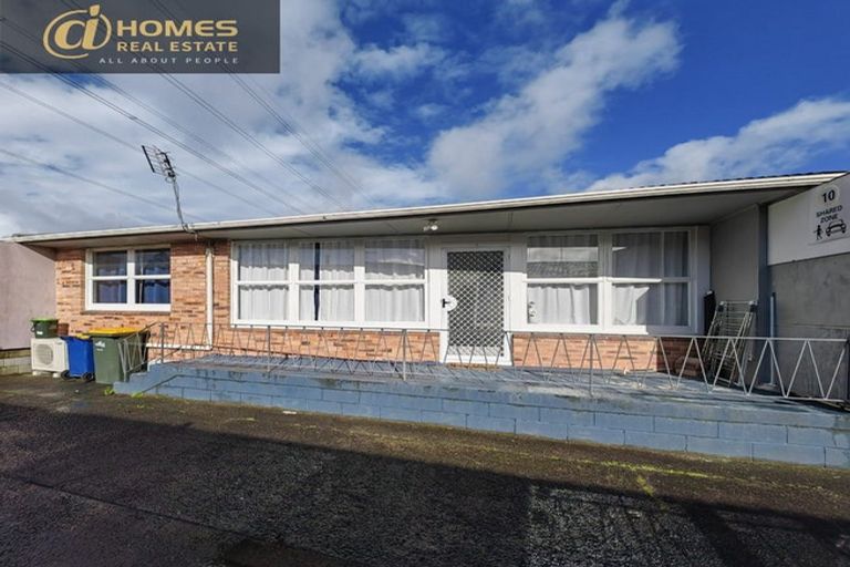 Photo of property in 4/84 Portage Road, New Lynn, Auckland, 0600