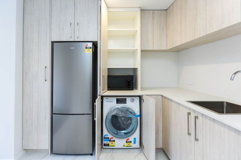 Photo of property in 9/10 Rainey Grove, Taita, Lower Hutt, 5011