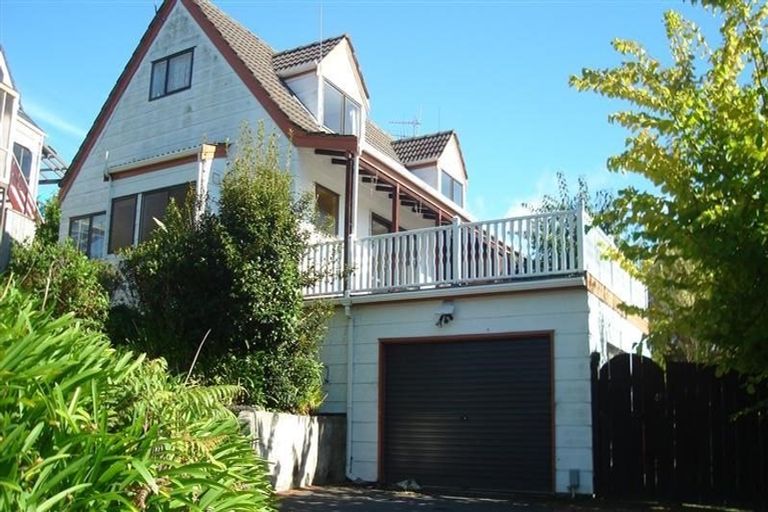 Photo of property in 8 Sunbrae Drive, Silverstream, Upper Hutt, 5019