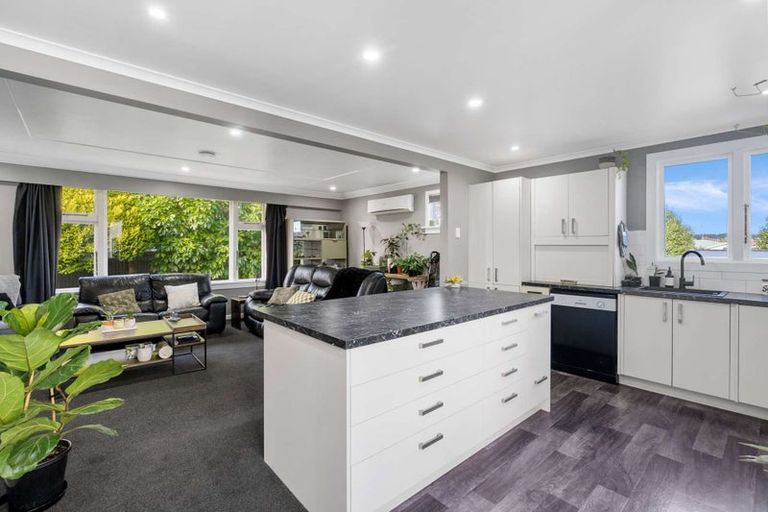 Photo of property in 65 Prospect Terrace, Newfield, Invercargill, 9812