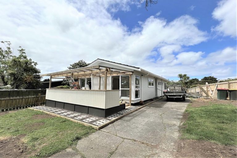 Photo of property in 21 Castleton Street, Birkdale, Auckland, 0626