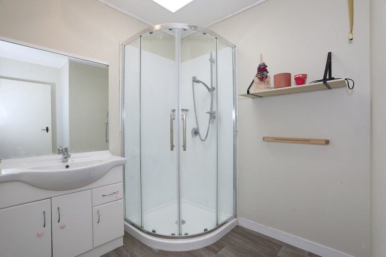 Photo of property in 11a Harris Street, Marton, 4710