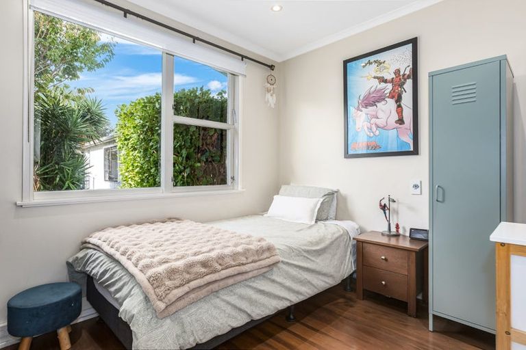 Photo of property in 7 Motukaraka Point, Pauatahanui, Porirua, 5381