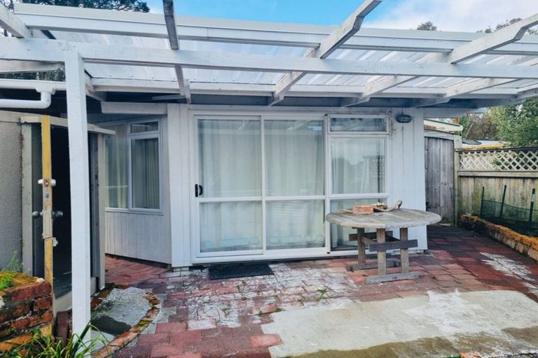 Photo of property in 4 Brian Crescent, Stanmore Bay, Whangaparaoa, 0932