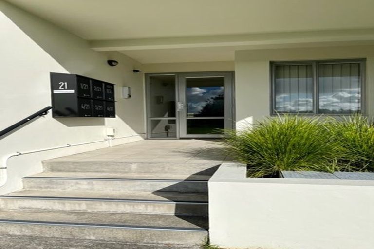 Photo of property in 1/17 Waihi Way, East Tamaki, Auckland, 2013