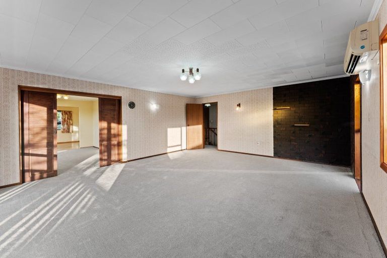 Photo of property in 40 Bosun Terrace, Whitby, Porirua, 5024