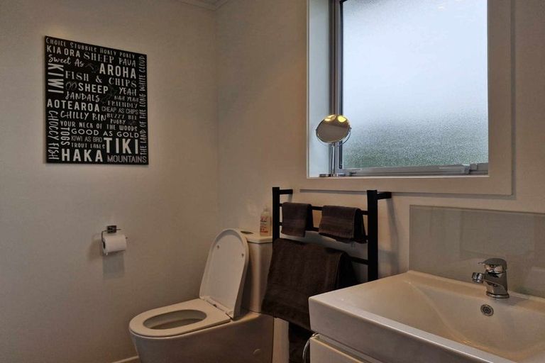 Photo of property in 3/50 Paynters Avenue, Strandon, New Plymouth, 4312