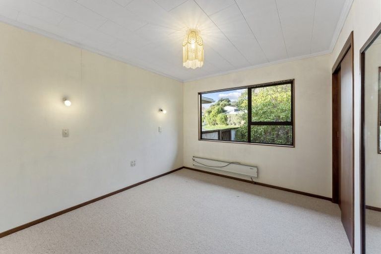 Photo of property in 40 Bosun Terrace, Whitby, Porirua, 5024