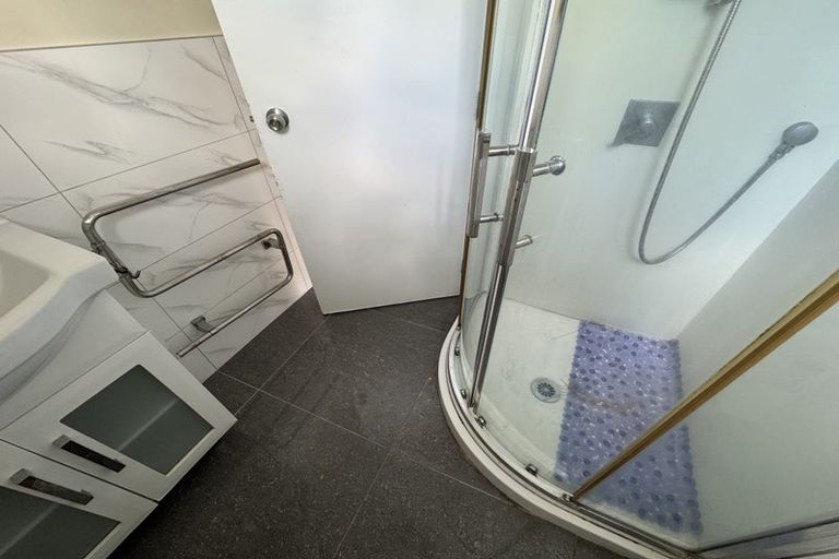 Photo of property in 26 Nile Road, Kelston, Auckland, 0602