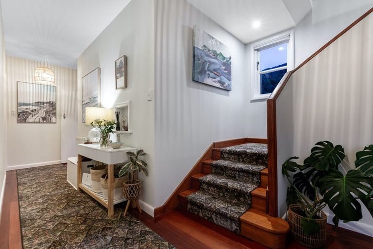 Photo of property in 9 Karamu Street, Eastbourne, Lower Hutt, 5013